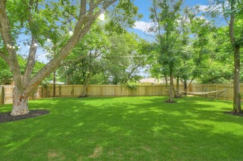 5707 Fairlane Dr, Austin TX  78757-4412 exterior