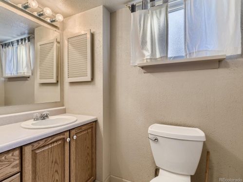 8372 Ponderosa Dr, Parker CO 80138-8231 exterior