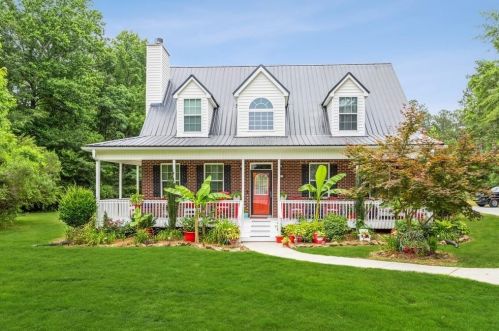 132 Longleaf Dr, Jackson, GA 30233-5003