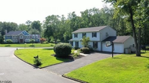 5 Pembrooke Rd, Chatham Township, NJ 07928-1319