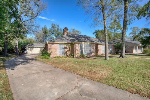 4003 Elderwood Dr, Taylor Lake Village, TX 77586-5002