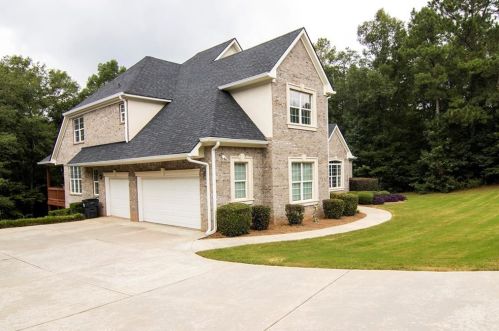 2047 Fontainbleau Dr, Conyers, GA 30094-4804