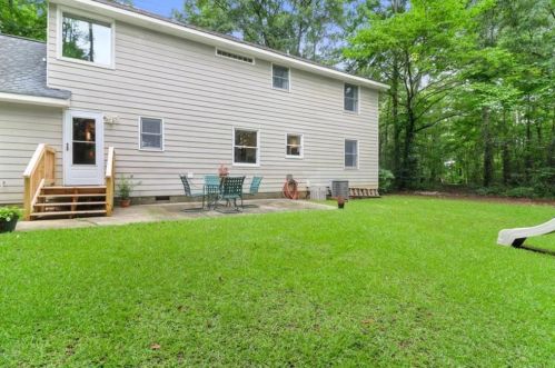 100 Bent Arrow Dr, Stockbridge GA  30281-4839 exterior