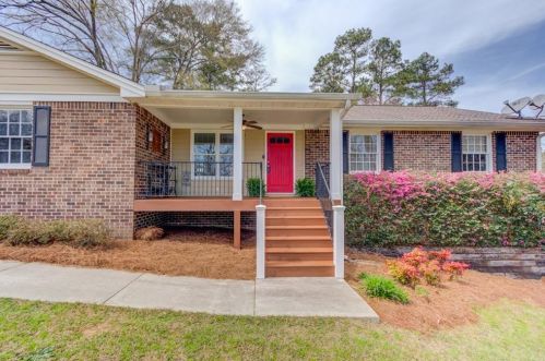 2570 Lake Capri Rd, Conyers GA  30012-3342 exterior