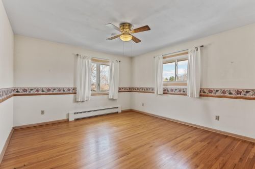 760 Iowa Ave, Saint Paul MN  55106-1018 exterior