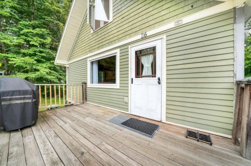26 Gould Pond Rd, Hillsboro, NH 03244-4419