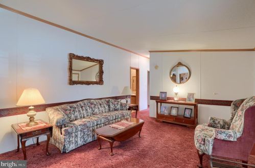 200 Cricklewood Ct, Lancaster PA  17603-2173 exterior