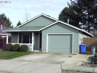 2402 Stanley Ave, Damascus, OR 97030