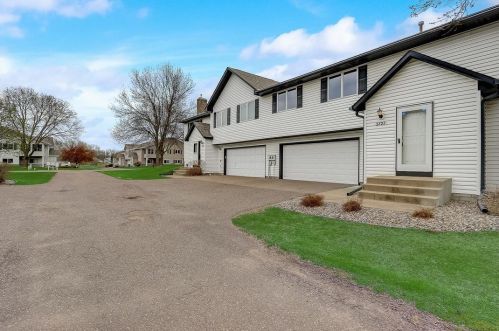3727 Gershwin Ln, Saint Paul MN  55128-2944 exterior