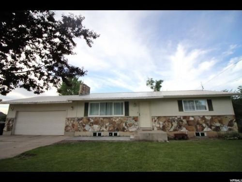 489 Glenwood Dr, Hyrum, UT 84319-1710