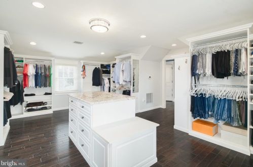 415 Washington Ave, Tavistock NJ 08033-3340 exterior