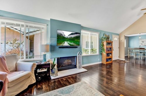 6236 Woodsboro Ave, Anaheim CA  92807-2347 exterior