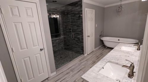 7010 Claybrook Dr, Dallas TX  75231-5600 exterior