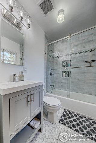 120 Stanley Circle Dr, Estes Park CO  80517-6302 exterior