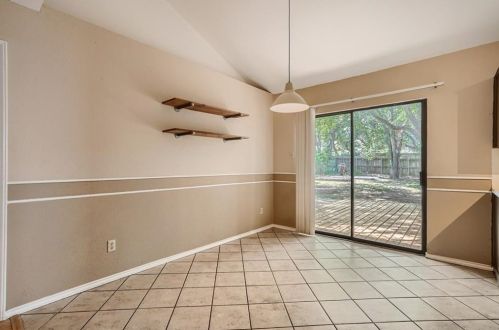 6700 Corpus Christi Dr, Austin TX  78729-7569 exterior