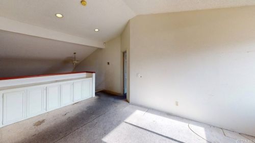 13052 April Dr, Riverside CA  92503-0933 exterior