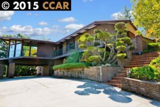 950 Ridge Dr, Concord, CA 94518-1452