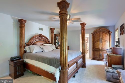 131 Bentley Ln, Lancaster PA  17603-6203 exterior