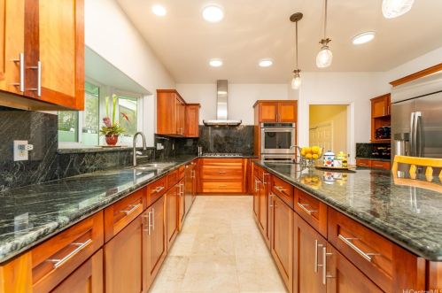 5454 Poola St, Honolulu HI  96821-1539 exterior