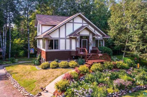 3517 Juten Dr, Duluth, MN 55803-9746