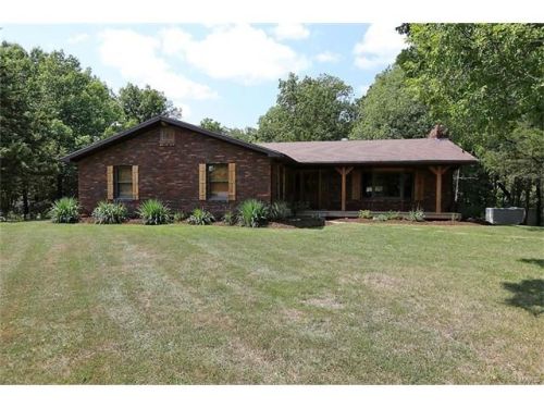 26221 Lakepoint Dr, Pendleton, MO 63383-6568