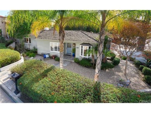 300 Cannon Ln, Fullerton, CA 92831-1842