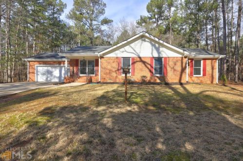 1347 Poplar Ct, Villa Rica, GA 30180-9740