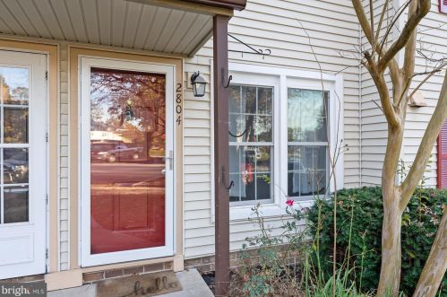 2804 Chablis Cir, Woodbridge, VA 22192-1914