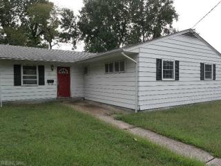 217 York Dr, Portsmouth, VA 23702-1817