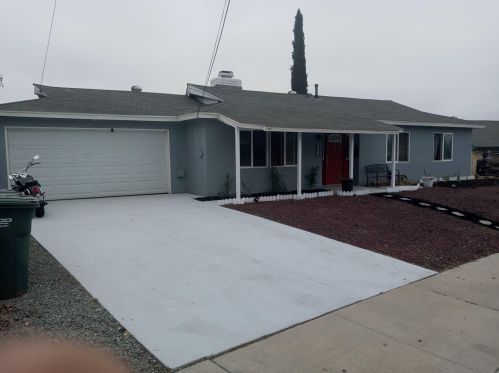 1449 Country Crest Dr, El Cajon, CA 92021-3605