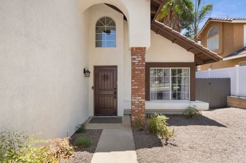 20539 Bloomfield Rd, Riverside CA  92508-2916 exterior