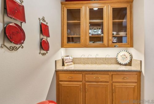 1464 Stanislaus Dr, Chula Vista CA  91913-1478 exterior