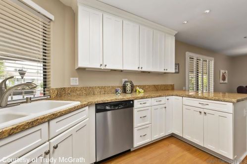 5229 Don Valdez Dr, Carlsbad, CA 92010-3954