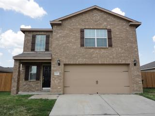 632 Noble Grove Ln, Fort Worth TX  76140-7537 exterior