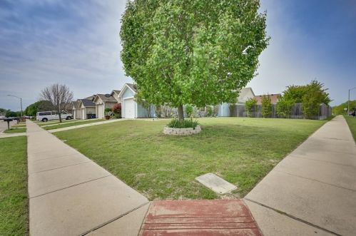 10600 Wild Oak Dr, Fort Worth TX  76140-5437 exterior