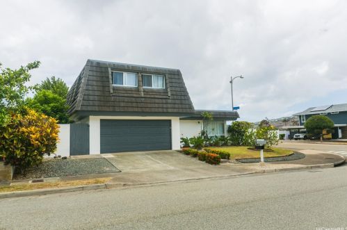 7263 Ninini Pl, Honolulu, HI 96825-2736