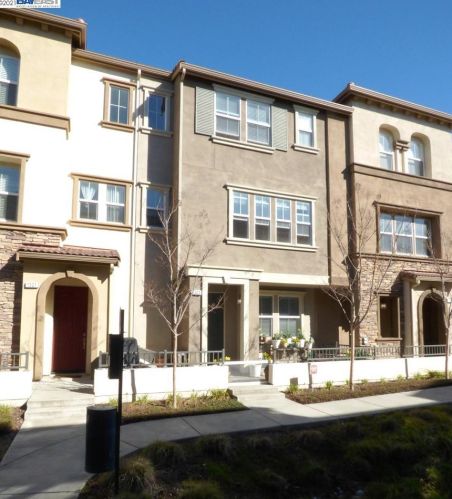 1323 Martin Luther King Dr, Hayward, CA 94541-4397