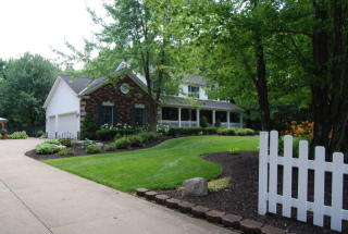 11910 Briarwyck Woods Dr, Concord Township, OH 44077-9392