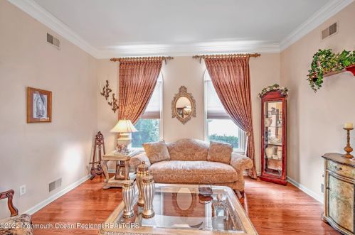 23 Winged Foot Rd, Jackson Twp, NJ 08527-4022