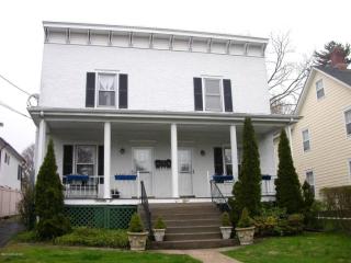 72 Northfield St, Greenwich CT  06830-4618 exterior