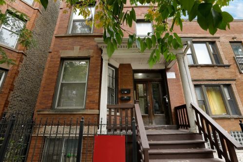 3343 Sheffield Ave, Chicago, IL 60657-6737