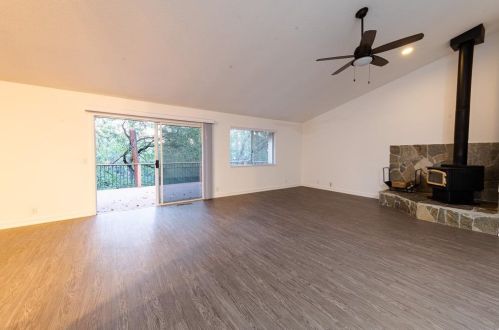 6359 Green Leaf Ln, Michigan Bluff, CA 95631-9619