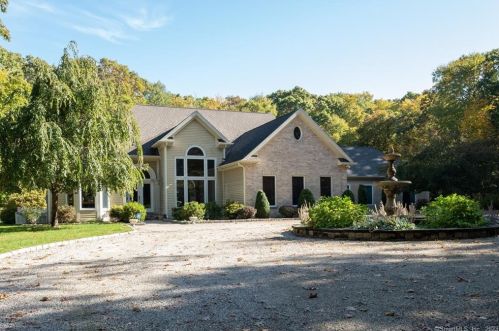 31 Baker Ln, Lyme, CT 06371-3173