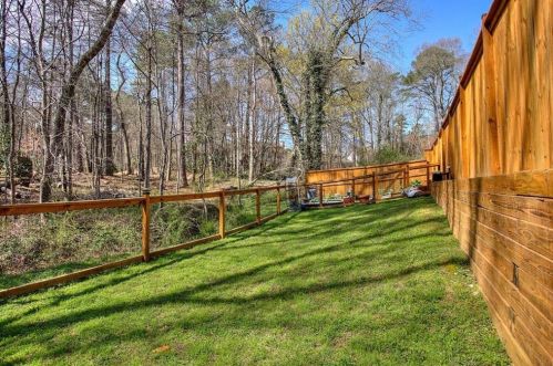 4624 Rivercliff Dr, Lilburn GA  30047-4735 exterior