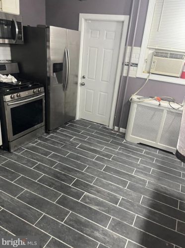 4632 12 St, Philadelphia PA 19147-2624 exterior