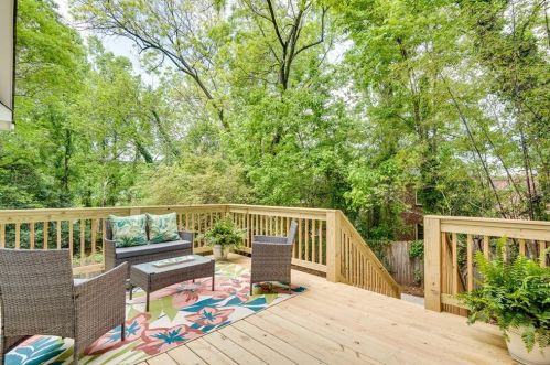 1332 Hooper Ave, Atlanta GA  30307-2014 exterior