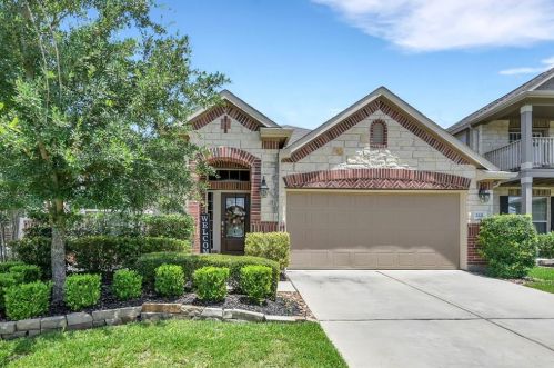 2221 Maple Point Dr, Conroe, TX 77301-3168