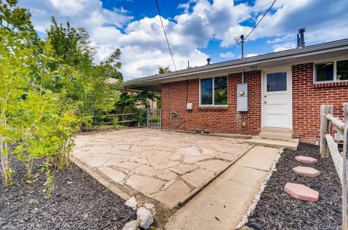 8521 Crescent Dr, Westminster CO  80031-3723 exterior