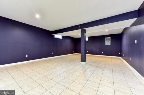 7309 Sterling Grove Dr, Springfield VA  22150-4437 exterior