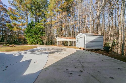 219 Hemlock Dr, Stockbridge GA  30281-2330 exterior